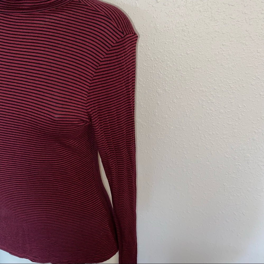 Active Basic Turtleneck - Picture 9 of 11